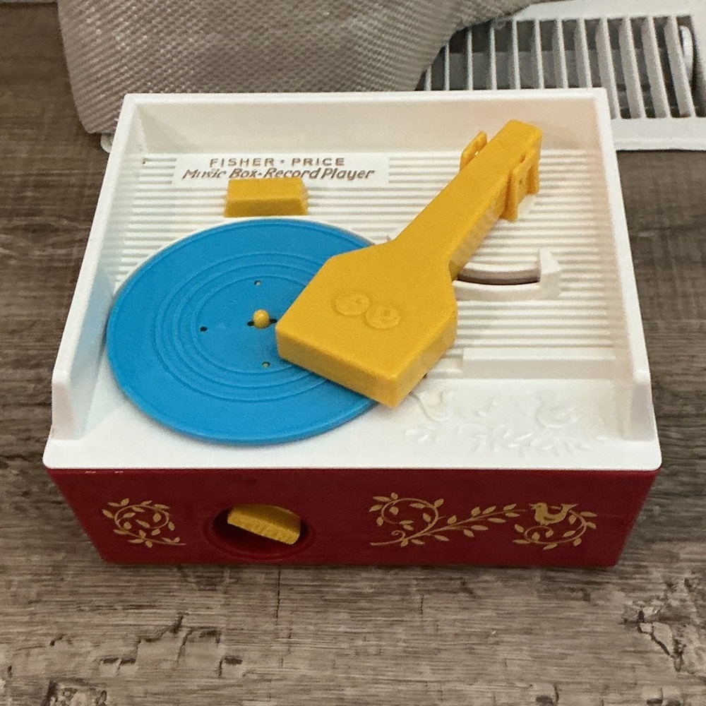 Fisher-Price Red and Blue Music Box Player and record - 2014 - Picture 1 of 11